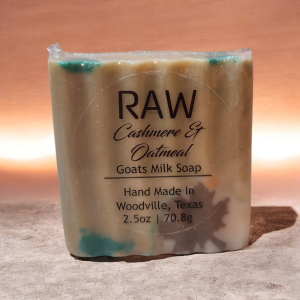 Cashmere & Oatmeal Goat Milk Soap Melt & Pour